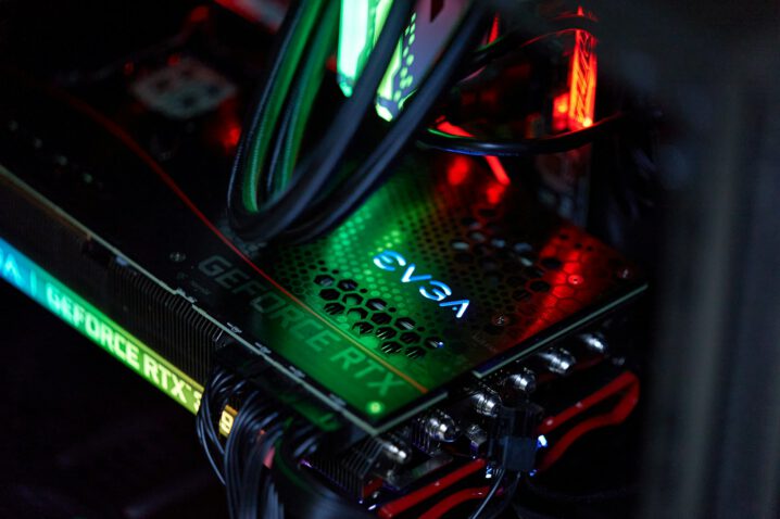 RTX 4070 Mobile Variant Spotted in Gaming Laptop