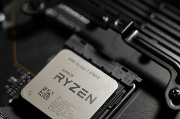 AMD Zen 5 Ryzen 9950X Surfaces in Geekbench